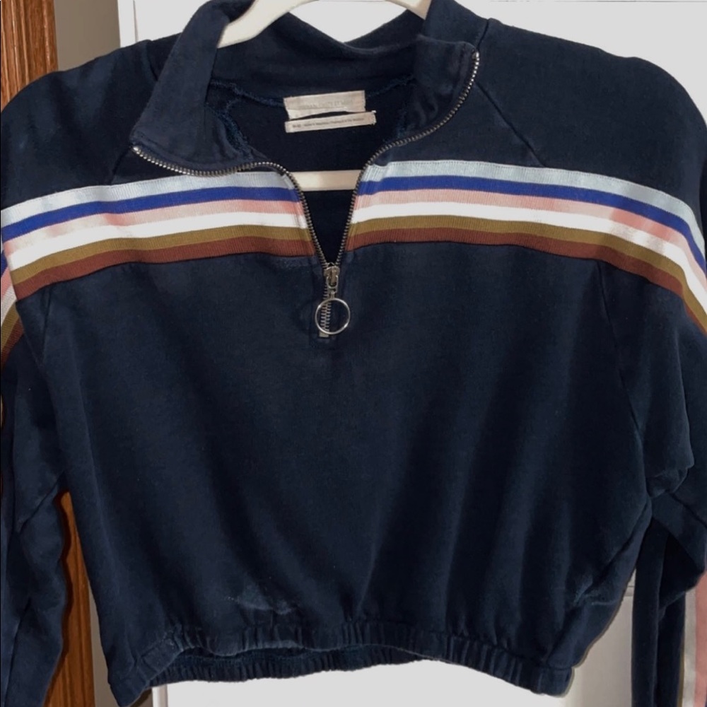 Hollister top
